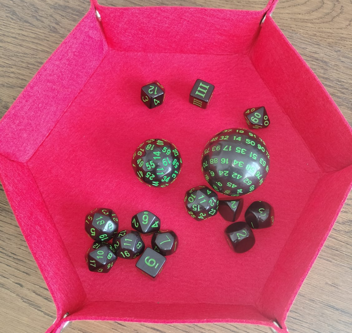 The 15-Piece Extended Dice Set – Red or Green Numbering | Complete Polyhedral Collection for D&D & TTRPGs