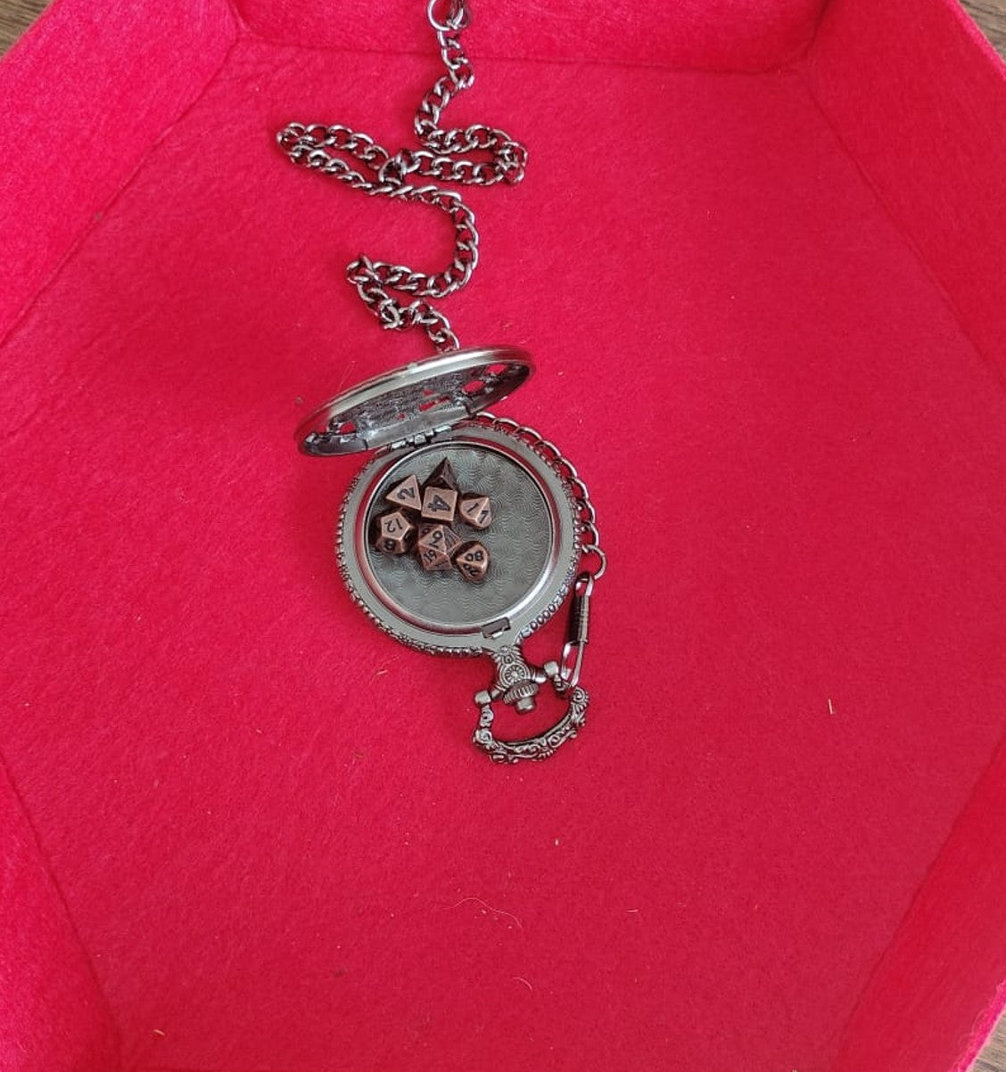 Mini Dice Pocket Watch Set – Tiny Metal RPG Dice in Steampunk Case